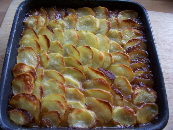 AGM Food - Lancashire Hotpot and apple crumble